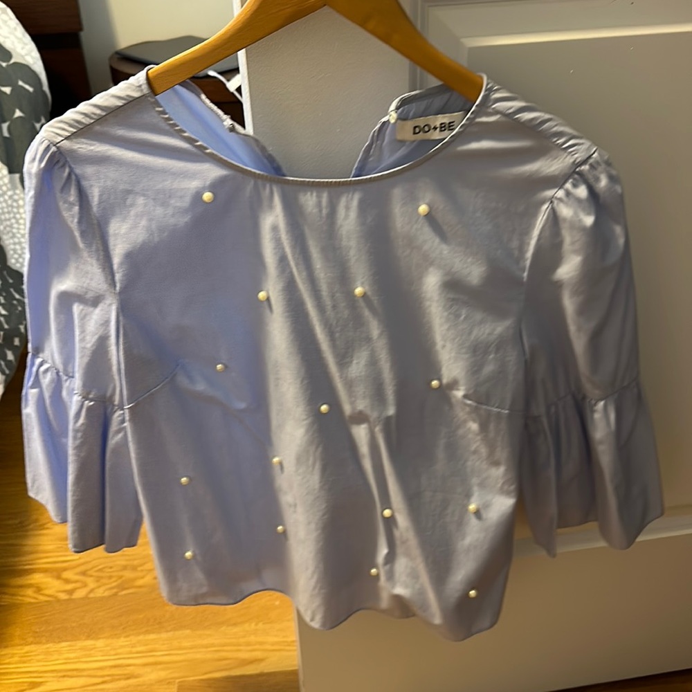 Do + Be blue pearl top size m medium